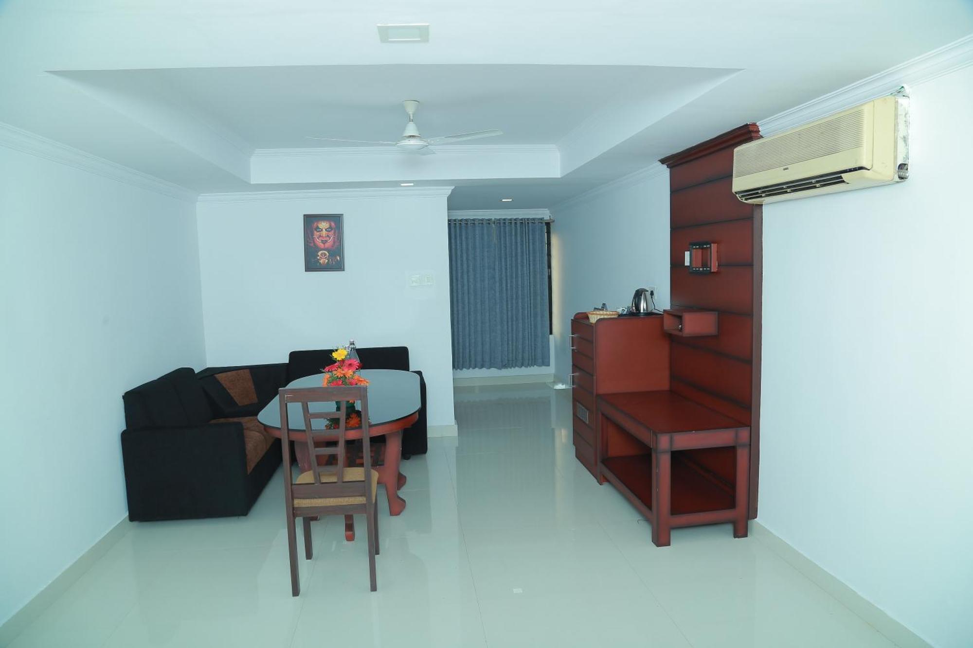 Hotel Savera Park Thrissur Exterior foto